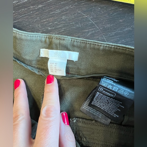 H&M Khaki Cotton Pants - Picture 8 of 9